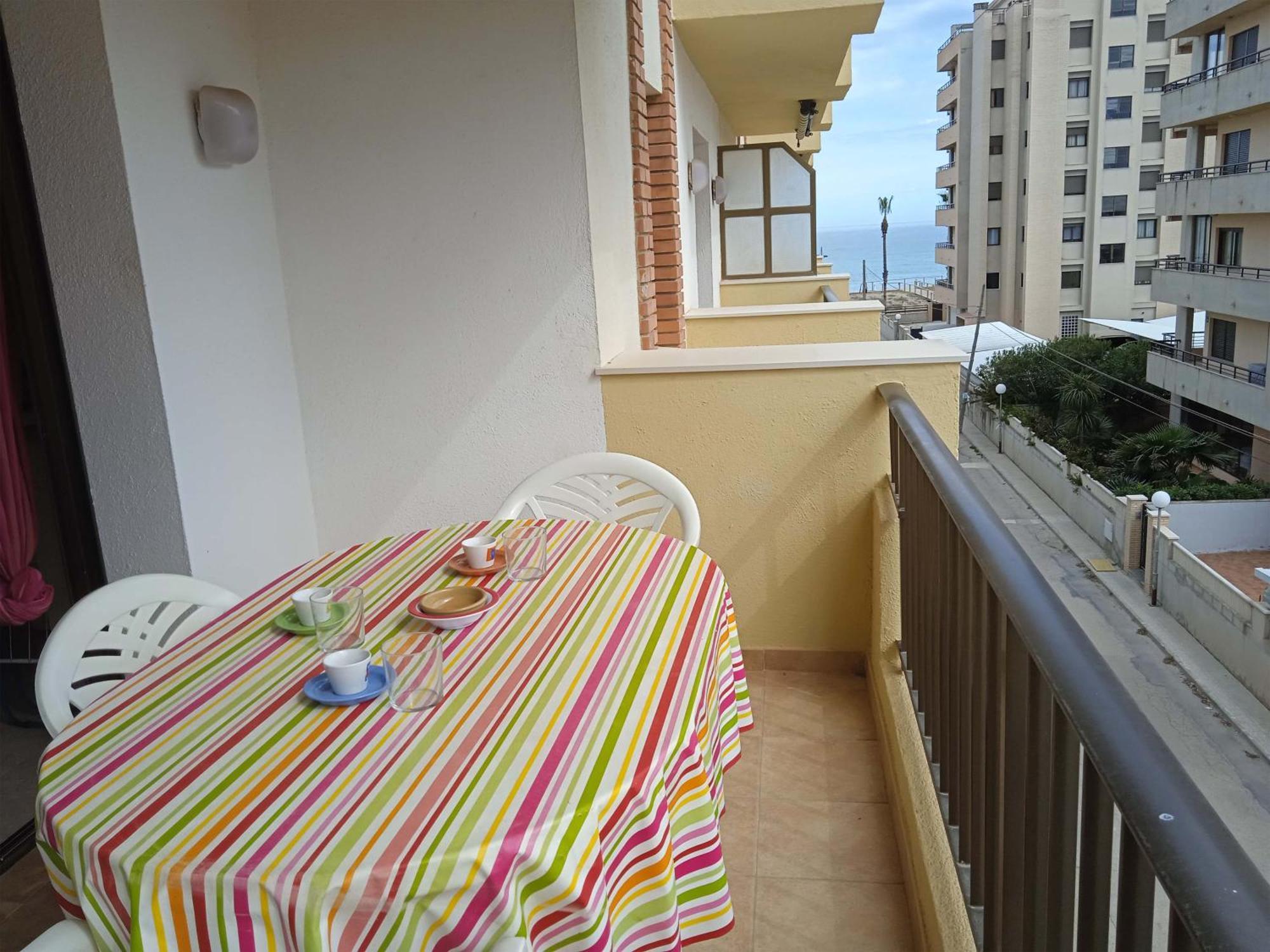 Apartamentos Kronos 3000 Peniscola Luaran gambar