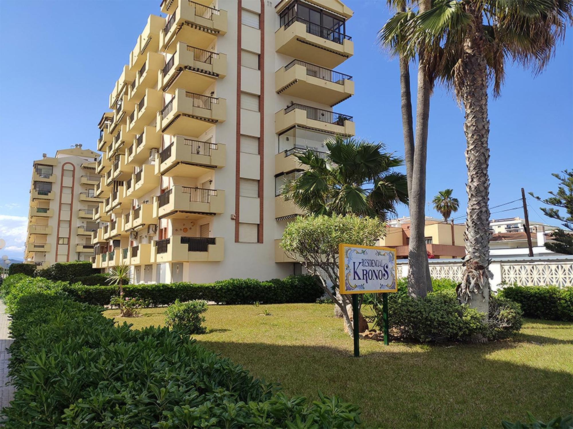 Apartamentos Kronos 3000 Peniscola Luaran gambar